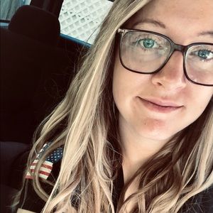 Meet your Posher, Ciara